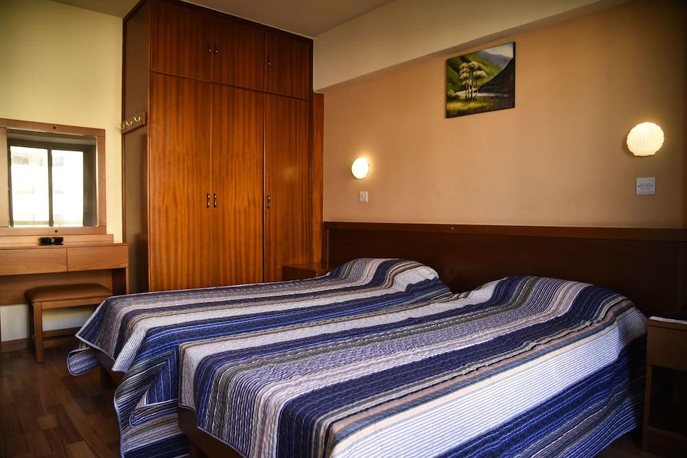 Elysso Hotel Larnaca Luaran gambar
