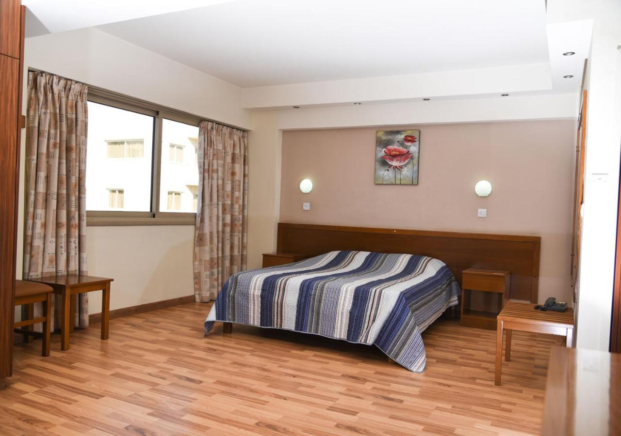 Elysso Hotel Larnaca Luaran gambar