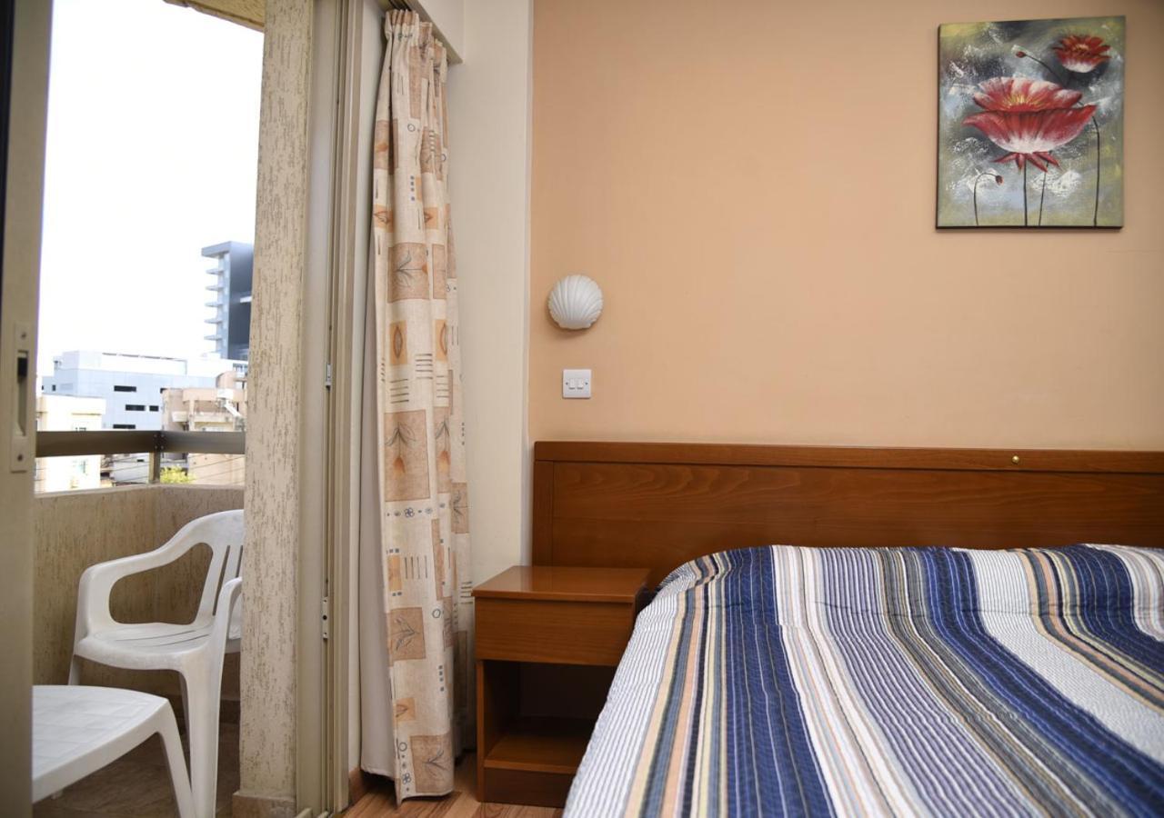 Elysso Hotel Larnaca Luaran gambar