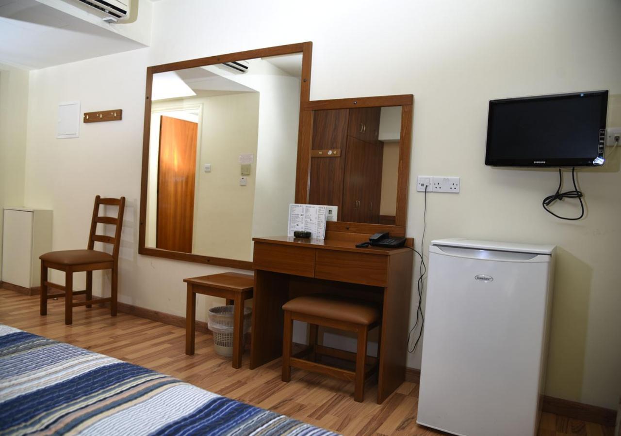 Elysso Hotel Larnaca Luaran gambar